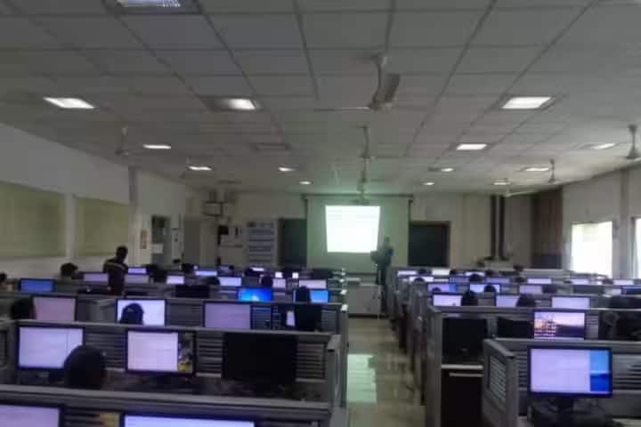 MGM CET Mumbai campus photo 4