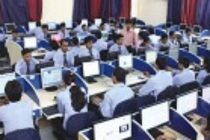 IAMR Law College, Ghaziabad campus photo 4