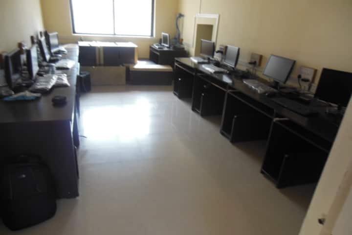 HRSPM's Sarsenapati Hambirrao Mohite Law College, Pune campus photo 6