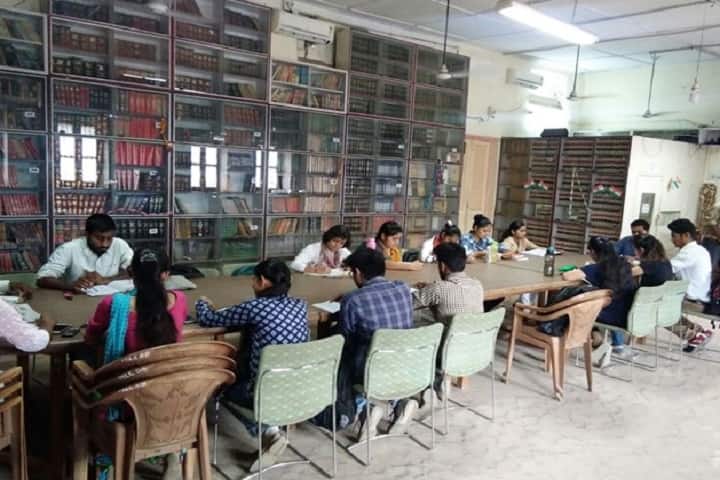 Hitkarini Law College, Jabalpur campus photo 2