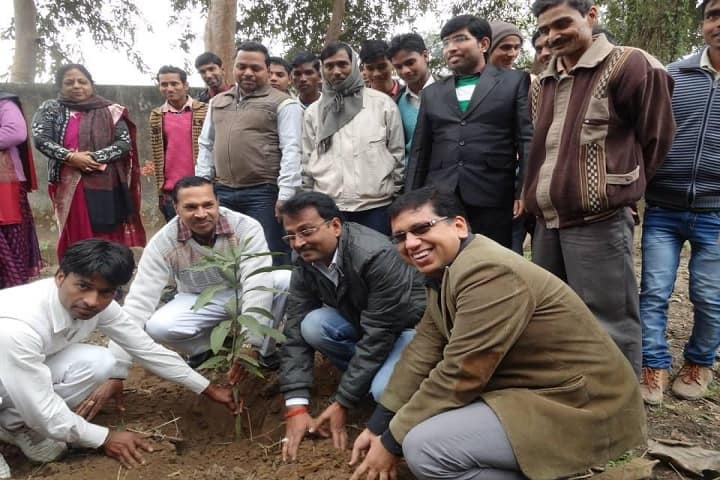 Akshaibar Singh Memorial PG College, Maharajganj campus photo 2