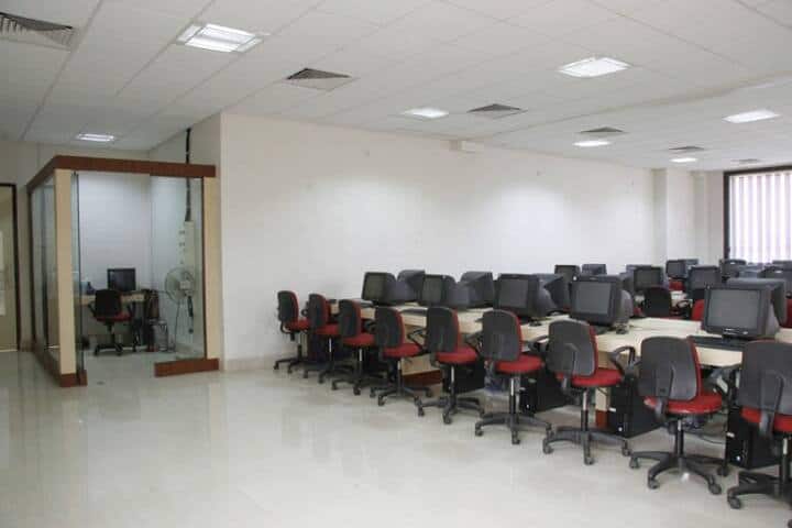 Oriental School of Business, Navi Mumbai campus photo 4