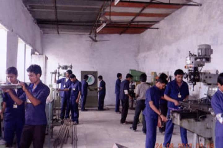 Shri Subhas Nagur Memorial Polytechnic, Bijapur campus photo 3