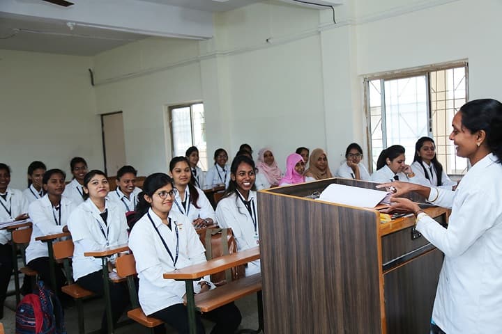 MH Foundation's Homoeopathic Medical College and Hospital, Sangamner campus photo 4