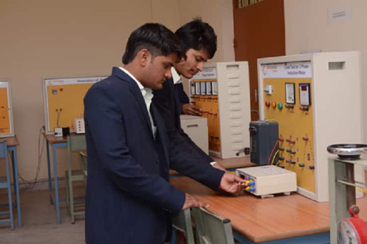 Shri Bhawani Niketan Polytechnic College, Jaipur campus photo 2