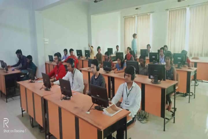 MIIT Meerut campus photo 3