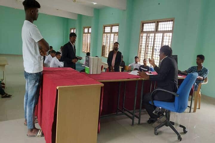 Government Law College, Holenarsipur campus photo 2