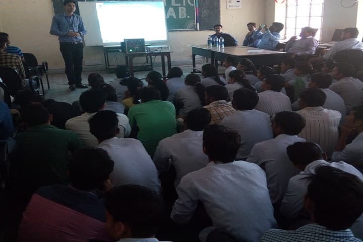 Shri Gokul Verma Government Polytechnic College, Bharatpur campus photo 5
