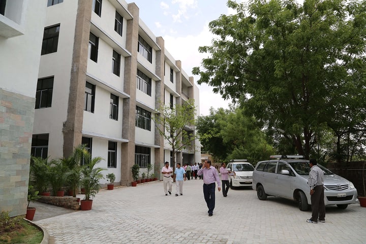 Khyati Institute of Valuation, Ahmedabad campus photo 2