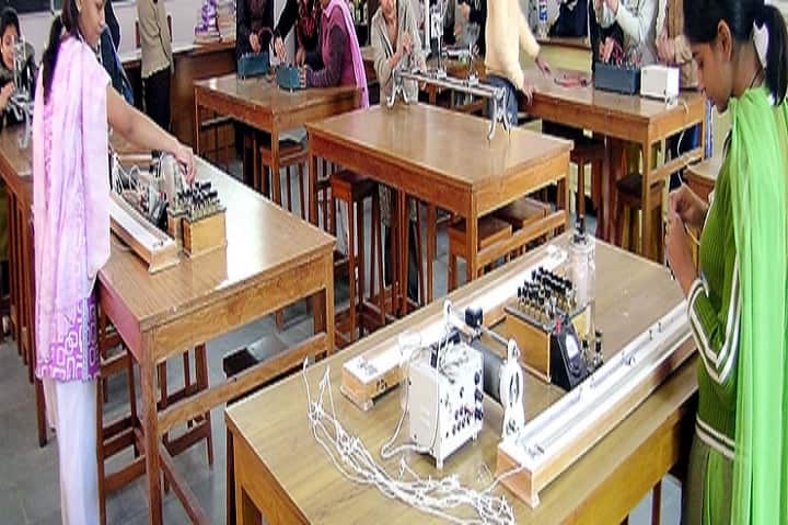 Shri Balasaheb Mane Shikshan Prasarak Mandal Ashokrao Mane Polytechnic, Hatkanangle campus photo 4