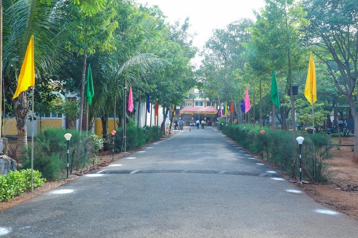 Government Law College, Tiruchirappalli campus photo 3