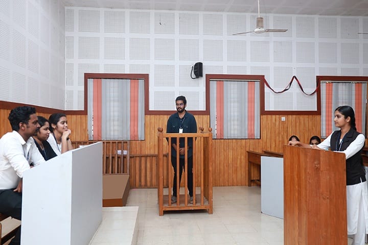 Government Law College, Kozhikode campus photo 6