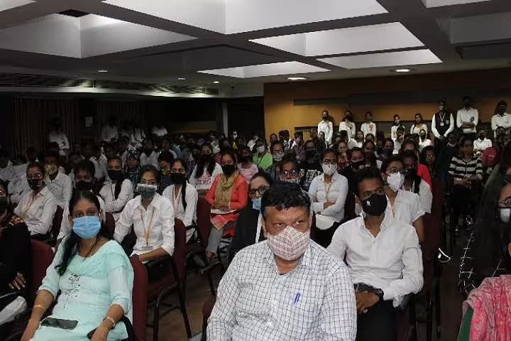 Government Law College, Ahmedabad campus photo 3