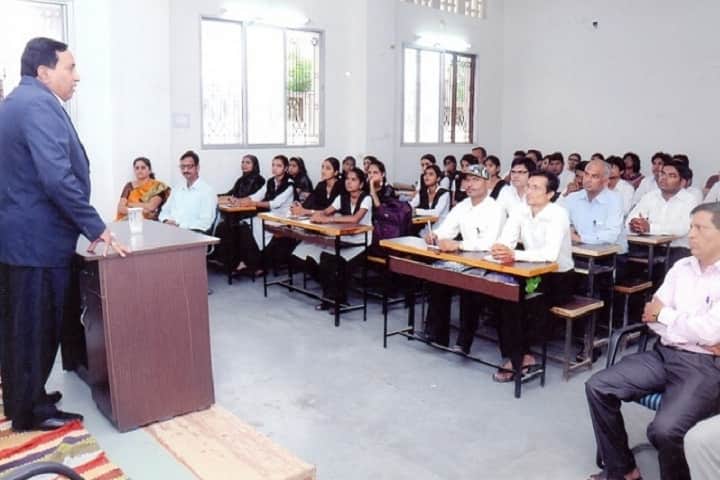 Late Govindrao Wanjari College of Law, Nagpur campus photo 2