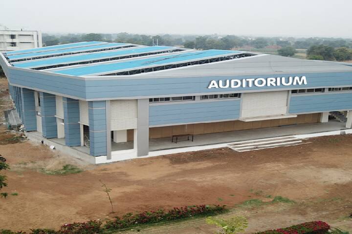 Gokul Integrated Law College, Siddhpur campus photo 4