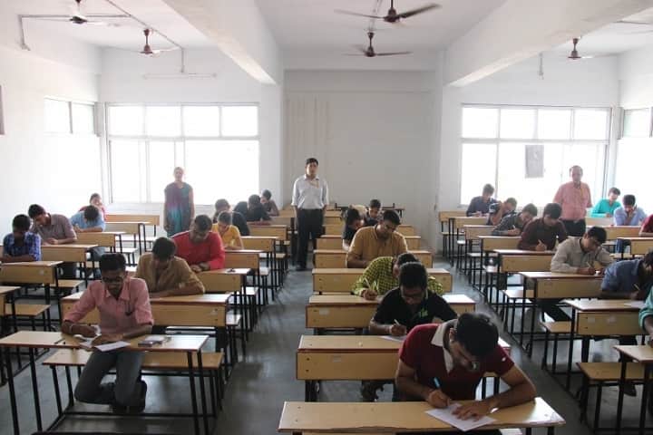SB Polytechnic, Savli campus photo 4
