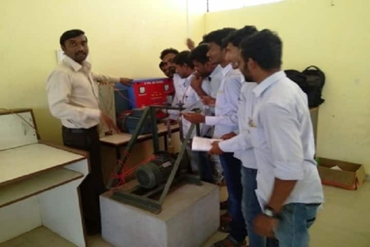 SAU Sundarbai Manik Adsul Polytechnic, Ahmednagar campus photo 3