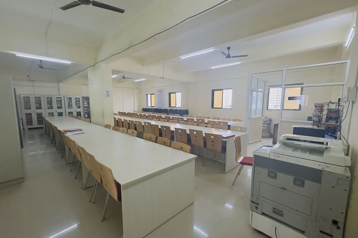 Jadhavar College of Law, Pune campus photo 3