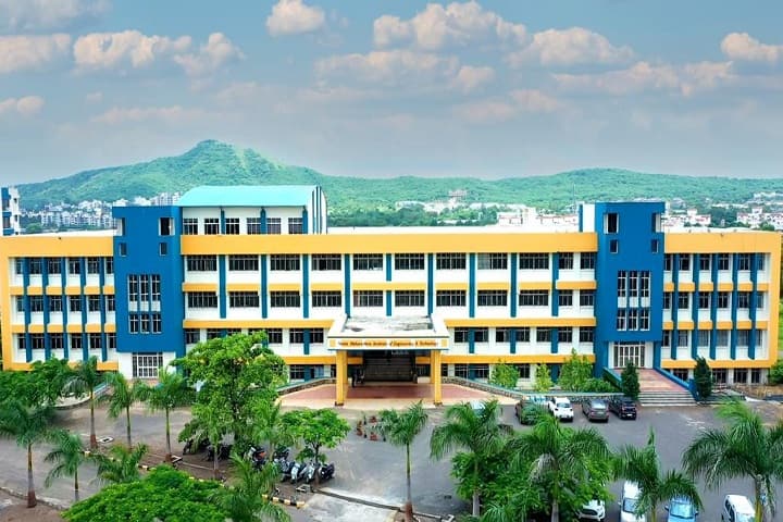 Late Adv Ku Shalaka Santosh Khandge Law College, Pune campus photo 2