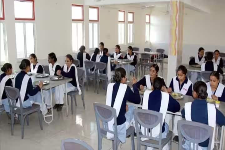 Safe Institute of Nursing College, Indore campus photo 3