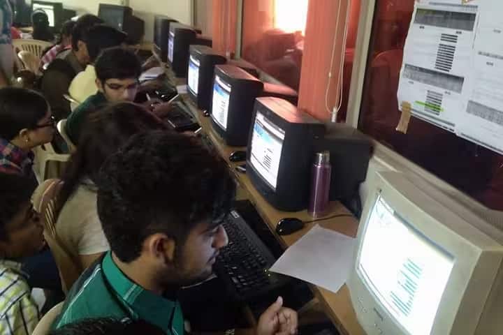 Som Lalit Institute of Business Administration, Ahmedabad campus photo 3
