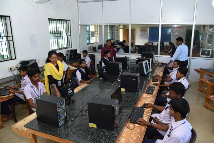 Sanjay Memorial Polytechnic, Shivamogga campus photo 4