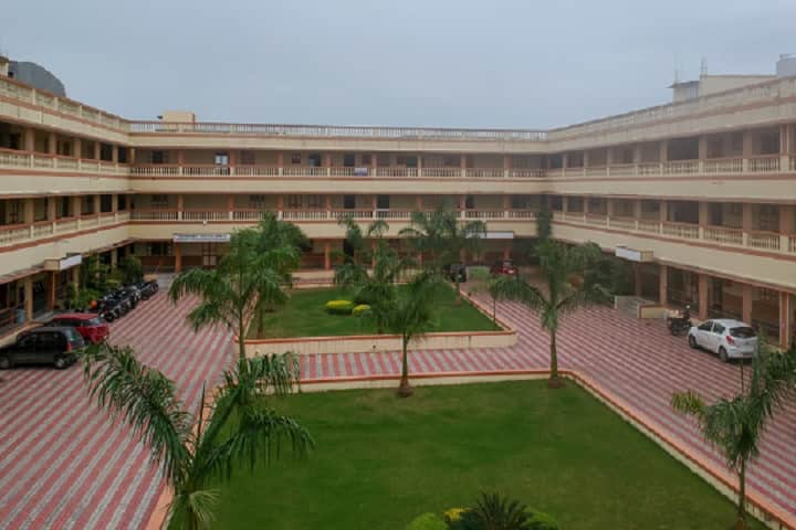 Vidyabharti Trust College of BBA and BCA, Surat campus photo 2