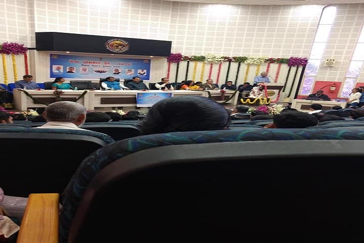 AMP Government Law College, Rajkot campus photo 3