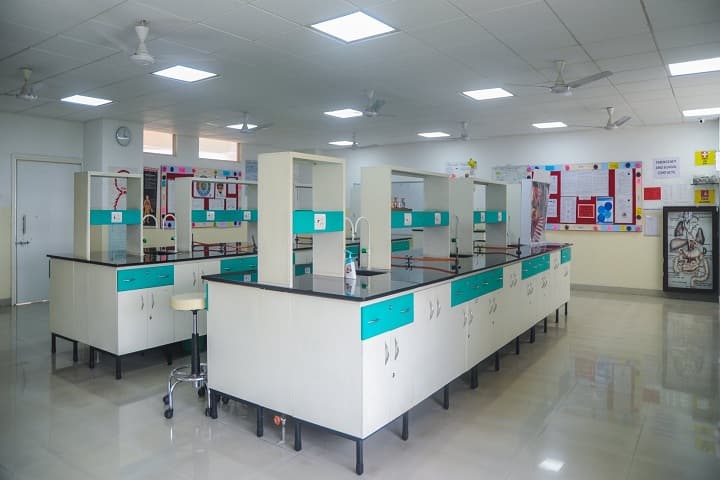 Sarsam College of Management and Technology, Baramati campus photo 3
