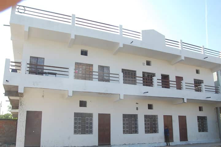 Raj Nobles Degree College, Dungarpur campus photo 2