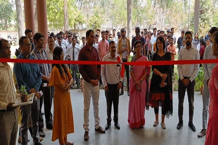 Department of Post Graduate Legal Studies, People's University, Bhopal campus photo 6