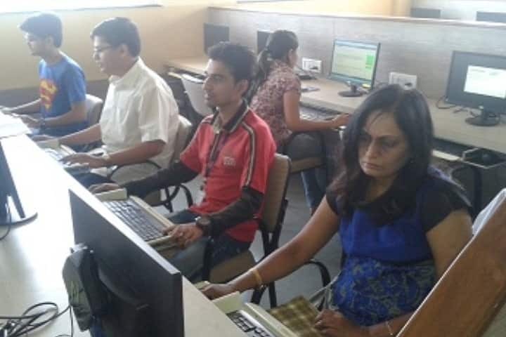 MAEERs Physiotherapy College, Pune campus photo 2