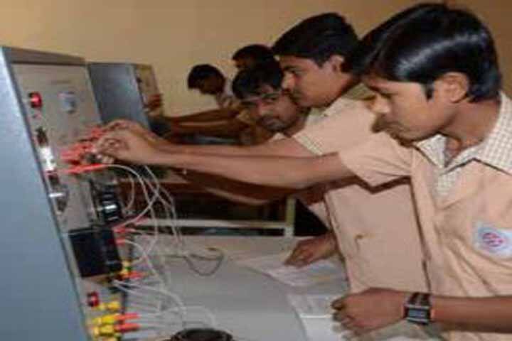 Sandur Polytechnic, Bellary campus photo 3