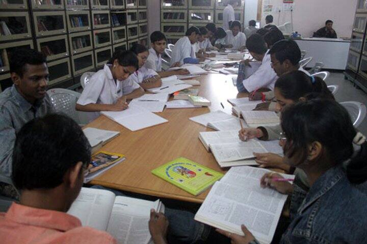 APMC College of Pharmaceutical Education and Research, Himatnagar campus photo 5