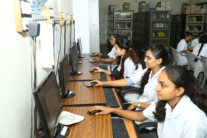 APMC College of Pharmaceutical Education and Research, Himatnagar campus photo 6