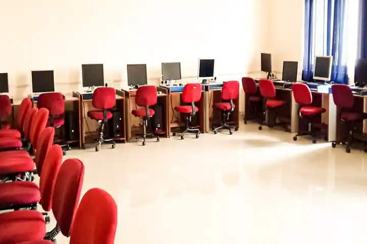 Rajiv Gandhi College of Nursing, Jammu campus photo 3