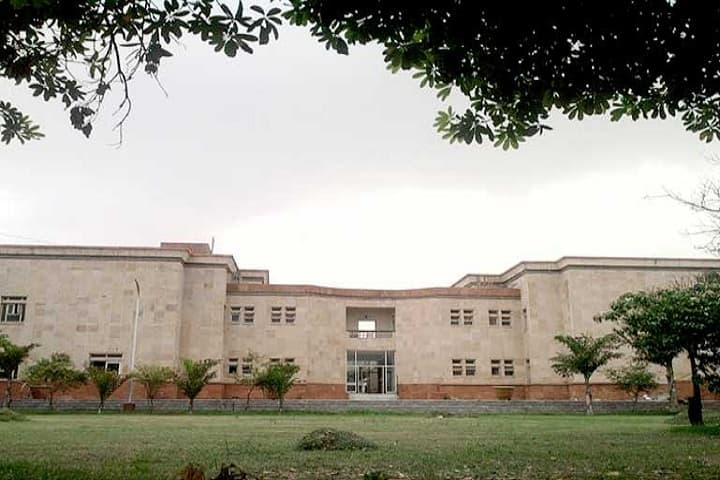 National Institute of Labour Economics Research and Development, Delhi campus photo 2