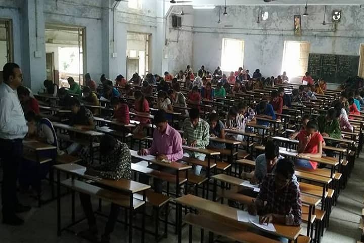 Shri SK Shah and Shri Krishna OM Arts College, Modasa campus photo 3