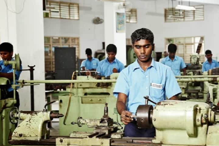 Ramakrishna Mission Polytechnic College, Chennai campus photo 4