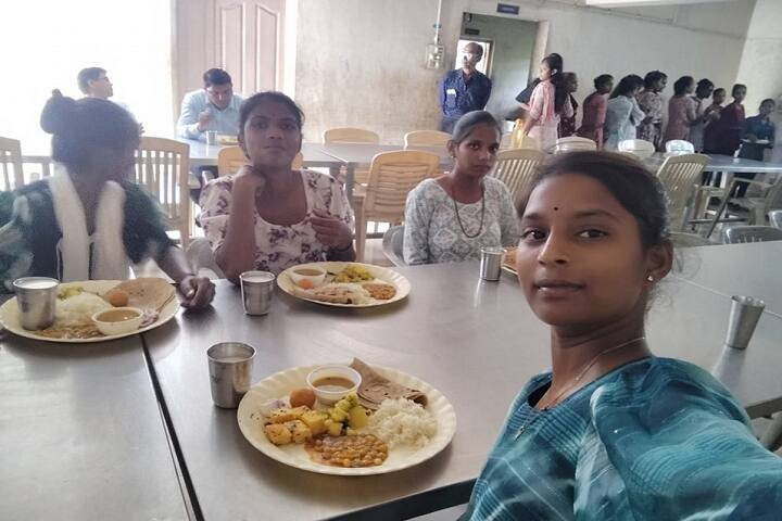 Mohanlal and Vijayaben Arts and Commerce College, Halol campus photo 6