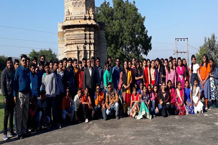 Shree JLK Kotecha Arts and SH Gardi Commerce College, Godhra campus photo 4