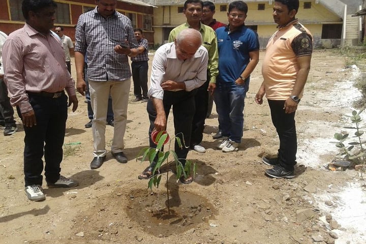 SPT Arts and Science College, Godhra campus photo 3