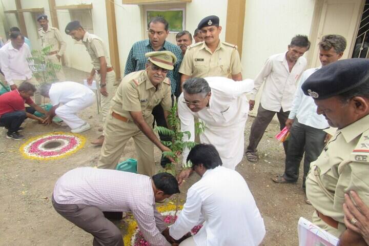 Smt SH and CR Gardi Arts and Commerce College, Dhrol campus photo 4