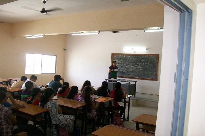 CU Shah College of Pharmacy and Research, Wadhwan campus photo 2