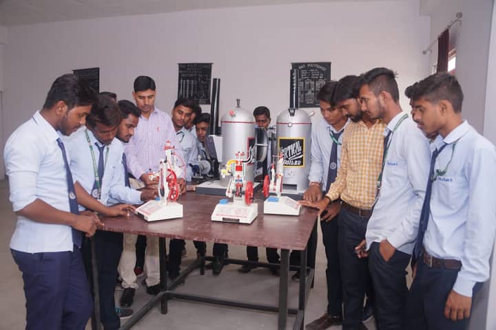 Raj Polytechnic, Varanasi campus photo 3