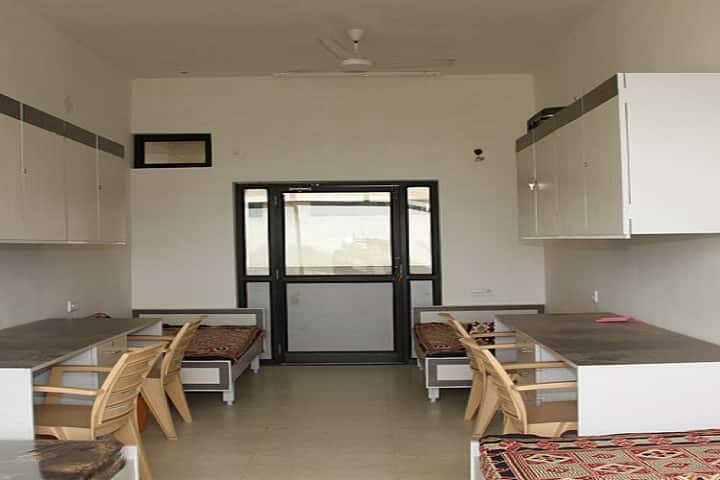 Gokul Global University, Siddhpur campus photo 5