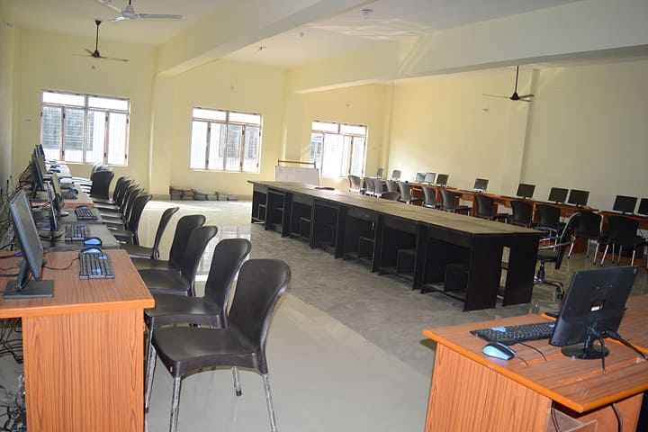 Radha Vallabh Institute of Technology, Jaunpur campus photo 2
