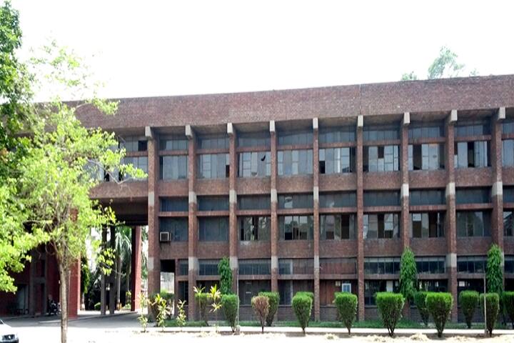 R and D Centre For Bicycle and Sewing Machine, Ludhiana campus photo 2