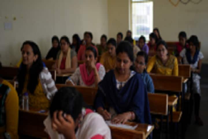 AMS Law College for Women, Hyderabad campus photo 3