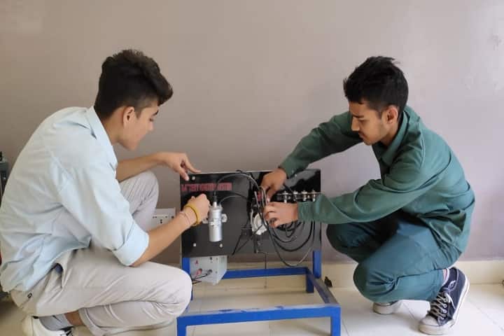 Param Veer Chakra Naib Subedar Sanjay Kumar Government Polytechnic, Kalol campus photo 6